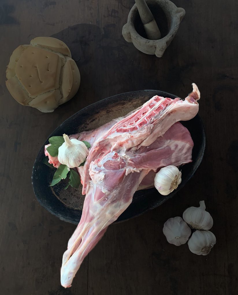 carne para asar, Cordero lechal, medio cordero lechal, lechazo, cordero lactante, cordero para asar, cordero asado, cordero al horno, cordero al horno,caldereta de cordero, cordero asado, cordero lechal, cordero asado, cordero lechal al horno, pierna de cordero al horno, paletilla de cordero al horno, lechazo asado, lechazo al horno, asado de cordero, paletilla de cordero, receta de cordero al horno La carnicería de Salamanca - Carnicería online