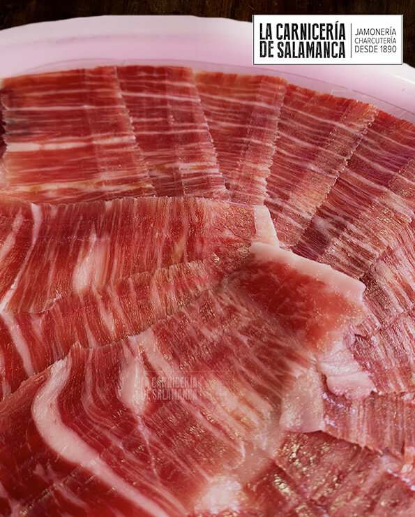 Detallle Jamon ibérico de bellota cortado a cuchillo