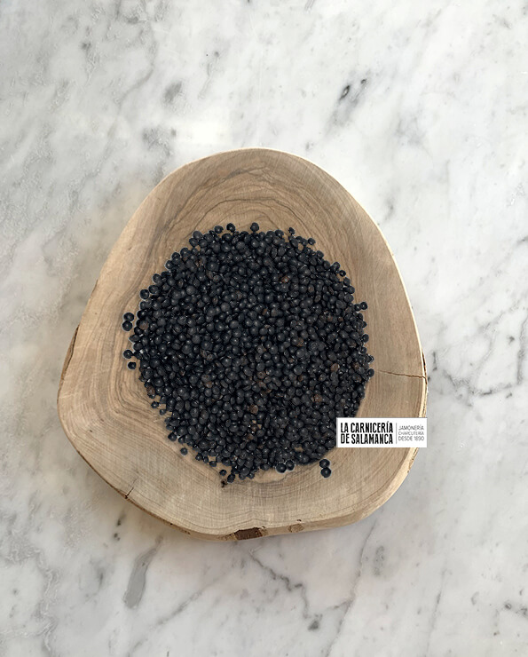 Lenteja beluga o lenteja caviar también conocida como lenteja negra.