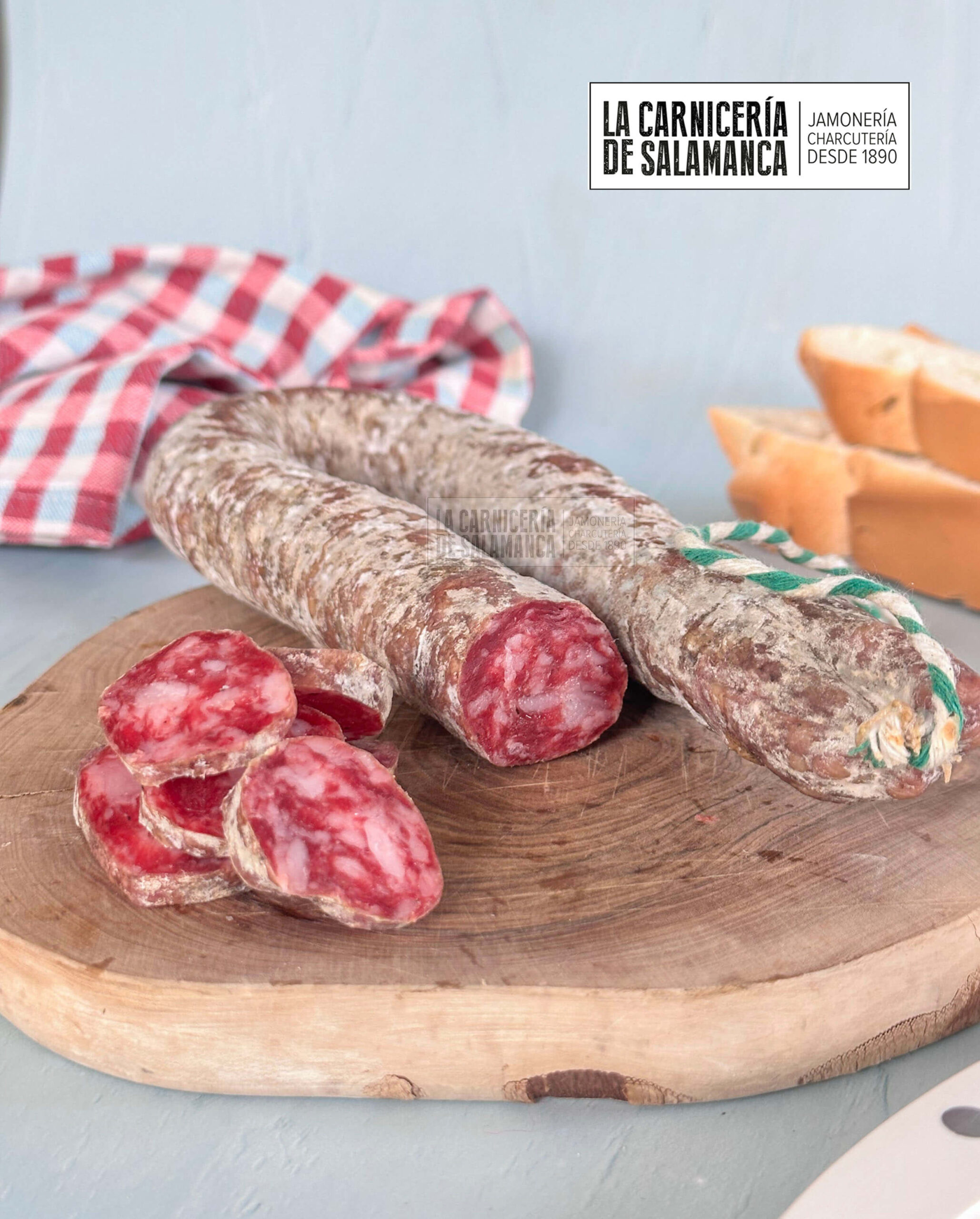 Longaniza ibérica de Alaraz de salchichón, disponible para comprar online en La Carnicería de Salamanca y en la tienda física de Salamanca y Peñaranda de Bracamonte.